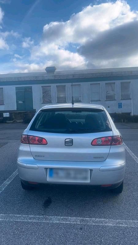 Gebraucht Seat Ibiza 75 PS (55 kW) 2005 Grau Kleinwagen