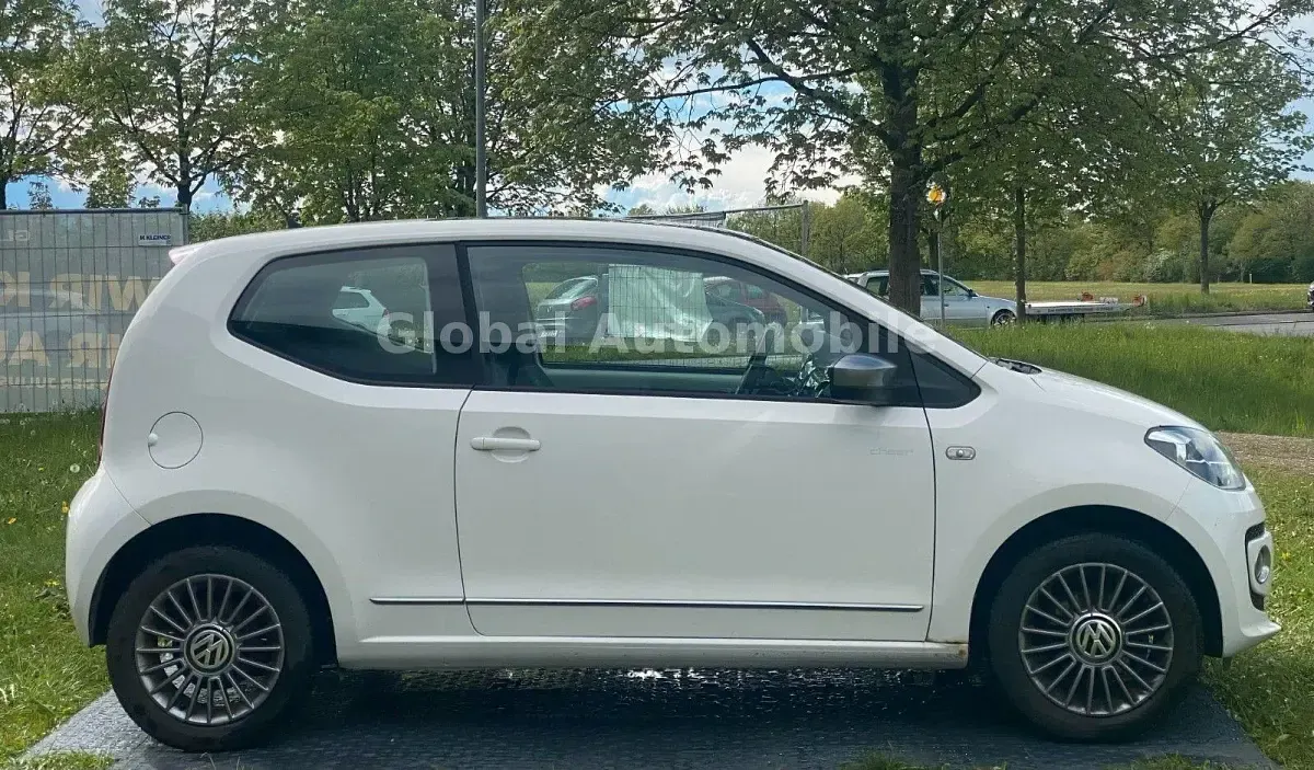 Usado VW up! 60 CV (44 kW) 2013 Blanco Utilitario