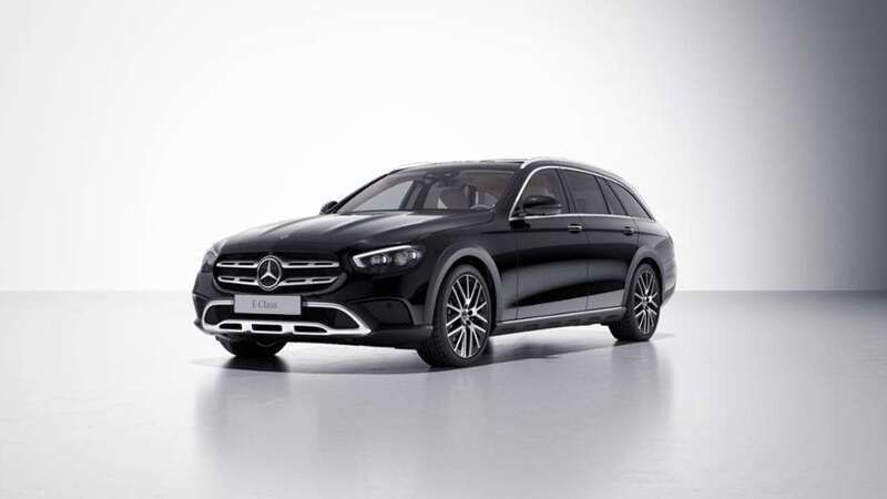 Schwarz Gebraucht 2021 Mercedes E220 Avantgarde Kombi | 37.870 € (Teuer) - Bild 1/3