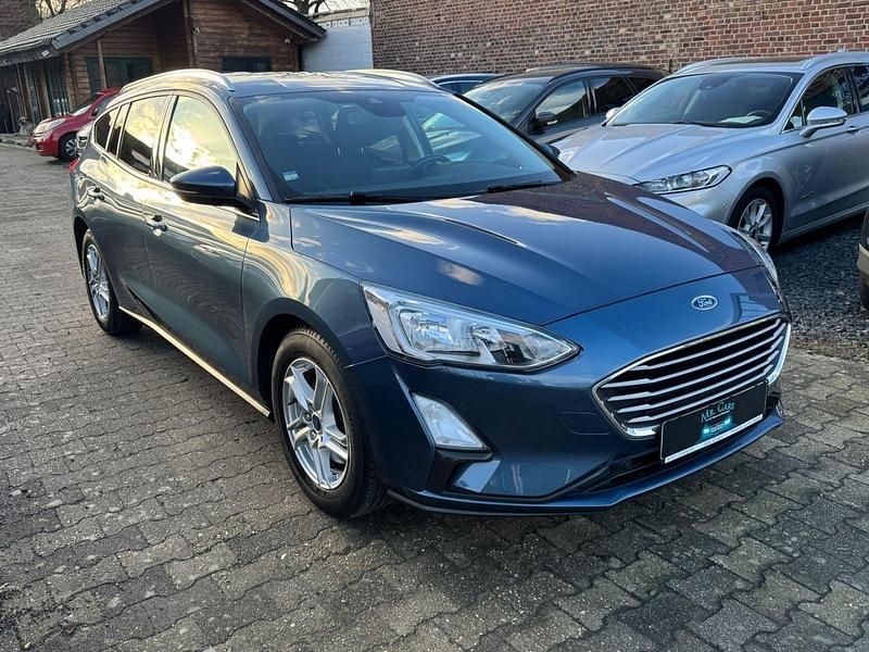 Gebraucht Ford Focus Cool & Connect 101 PS (74 kW) 2019 Blau Kombi
