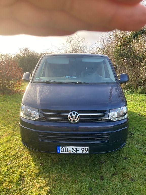 Blau Gebraucht 2011 VW Caravelle Van / Kleinbus | 14.300 € (Fairer Preis) - Bild 1/4