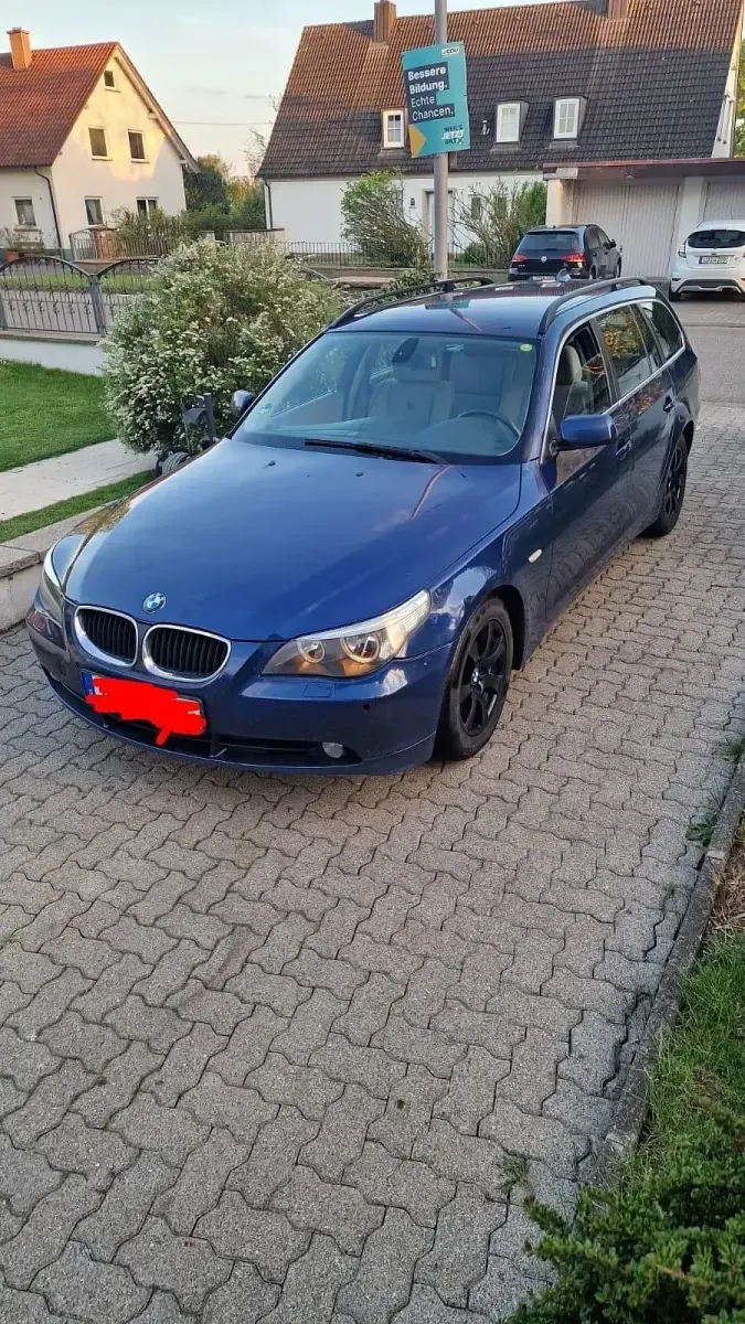 Gebraucht BMW 525 220 PS (161 kW) 2006 Blau Kombi