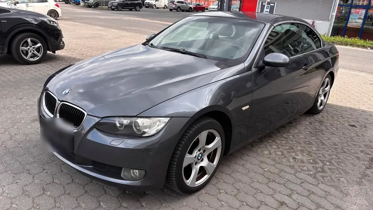 Gebraucht BMW 320 Cabriolet 170 PS (125 kW) 2007 Grau Cabrio