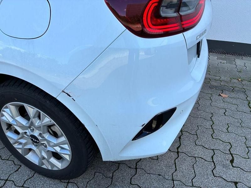 Gebraucht Kia Ceed Vision 99 PS (72 kW) 2024 Weiß Kleinwagen