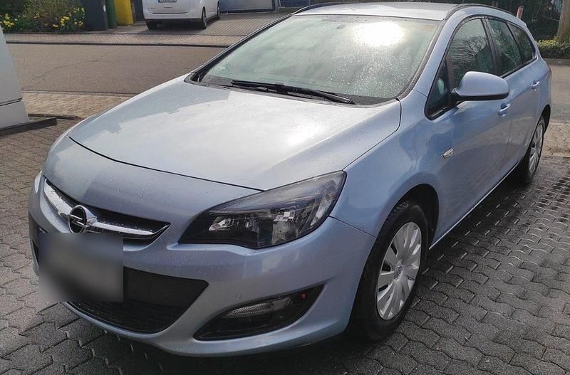 Gebraucht Opel Astra Selection 115 PS (84 kW) 2015 Blau Kombi