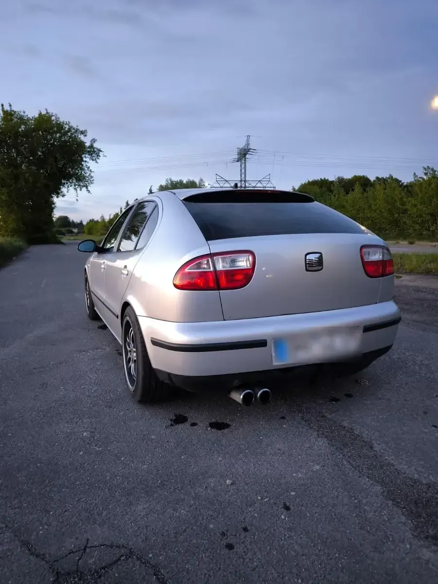 Używany Seat Leon 230 KM (169 kW) 2000 Srebrny Hatchback