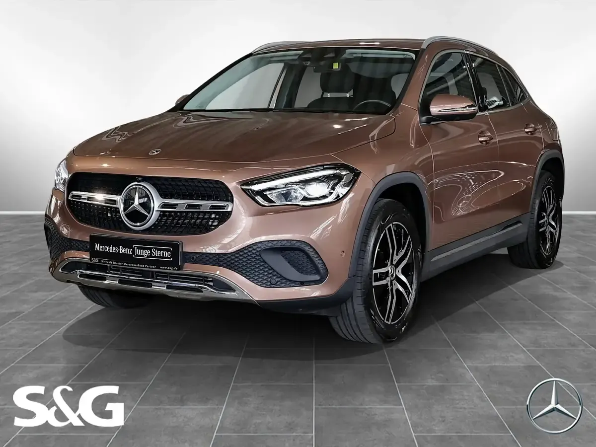 Gebraucht Mercedes GLA200 Progressive 163 PS (119 kW) 2022 SUV