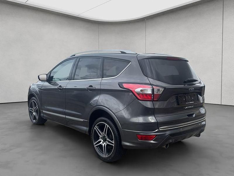 Gebraucht Ford Kuga Vignale 179 PS (131 kW) 2017 Grau SUV