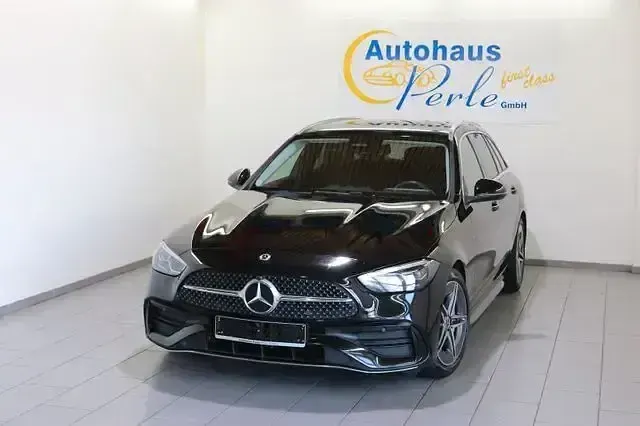 Gebraucht Mercedes C200 AMG line 163 PS (119 kW) 2023 Schwarz Limousine