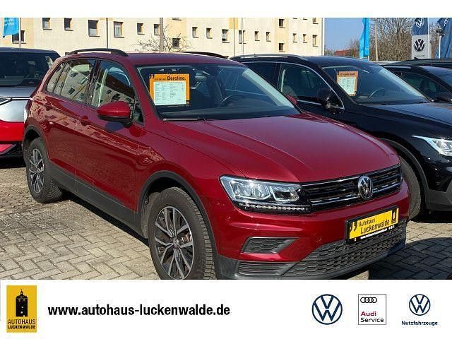 Gebraucht VW Tiguan Trendline 125 PS (91 kW) 2017 Rot SUV