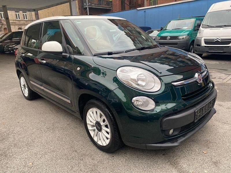 Grün Gebraucht 2013 Fiat 500L Lounge Van / Kleinbus | 5.990 € (Guter Preis) - Bild 1/4