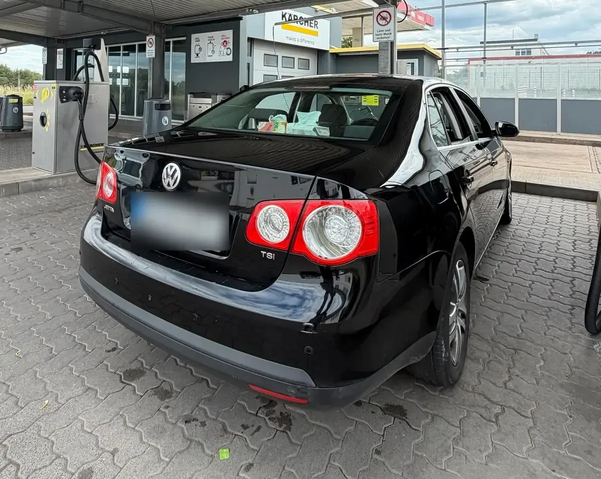 Gebraucht VW Jetta 140 PS (102 kW) 2007 Schwarz Limousine