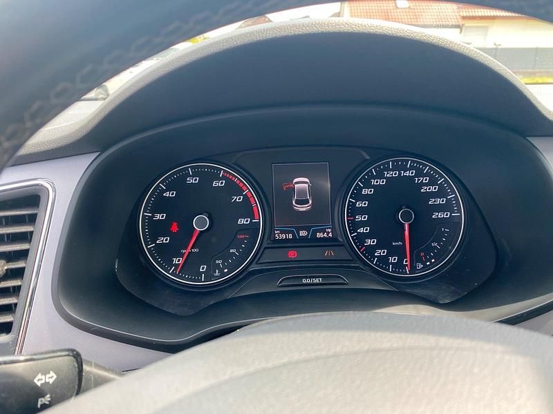 Gebraucht Seat Leon XCELLENCE 125 PS (91 kW) 2017 Weiß Limousine