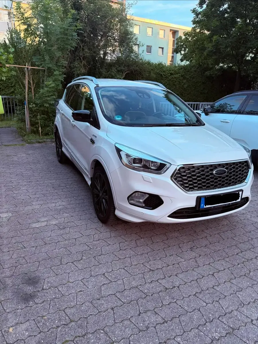 Gebraucht Ford Kuga Vignale 179 PS (131 kW) 2018 Weiß SUV