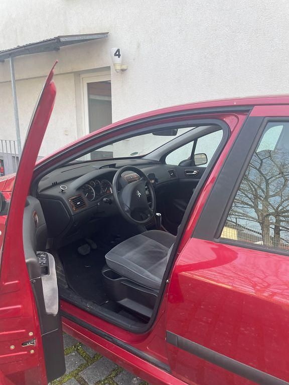Gebraucht Peugeot 307 Premium 109 PS (80 kW) 2003 Rot Limousine