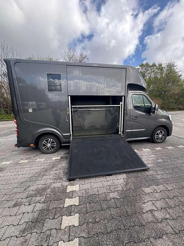 Gebraucht Renault Master 163 PS (119 kW) 2023 Van / Kleinbus