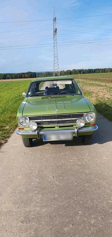 Grün Gebraucht 1972 Opel Kadett Kombi | 9.749 € - Bild 1/4