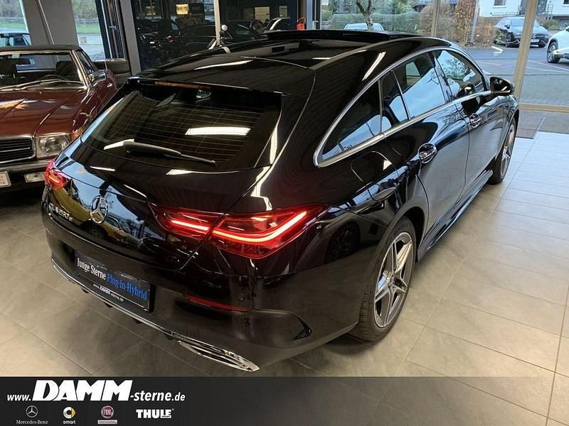 Gebraucht Mercedes CLA250e Shooting Brake AMG Line Premium Plus 163 PS (119 kW) 2025 Kosmosschwarz Kombi