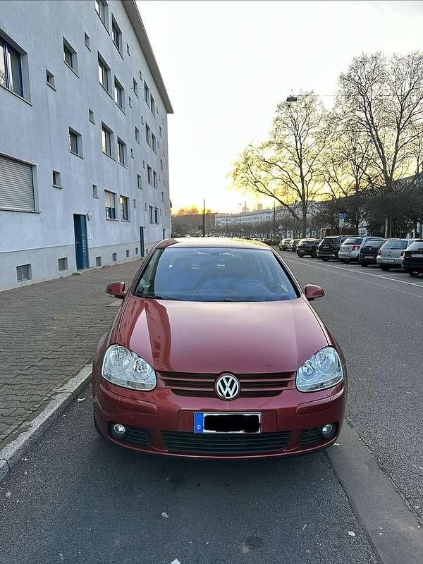 Gebraucht VW Golf VI Edition 122 PS (89 kW) 2008 Rot Kleinwagen