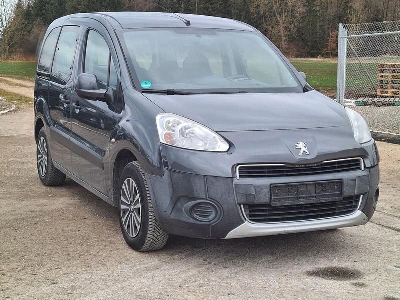 Gebraucht Peugeot Partner Tepee Style 98 PS (72 kW) 2014 Grau Van / Kleinbus