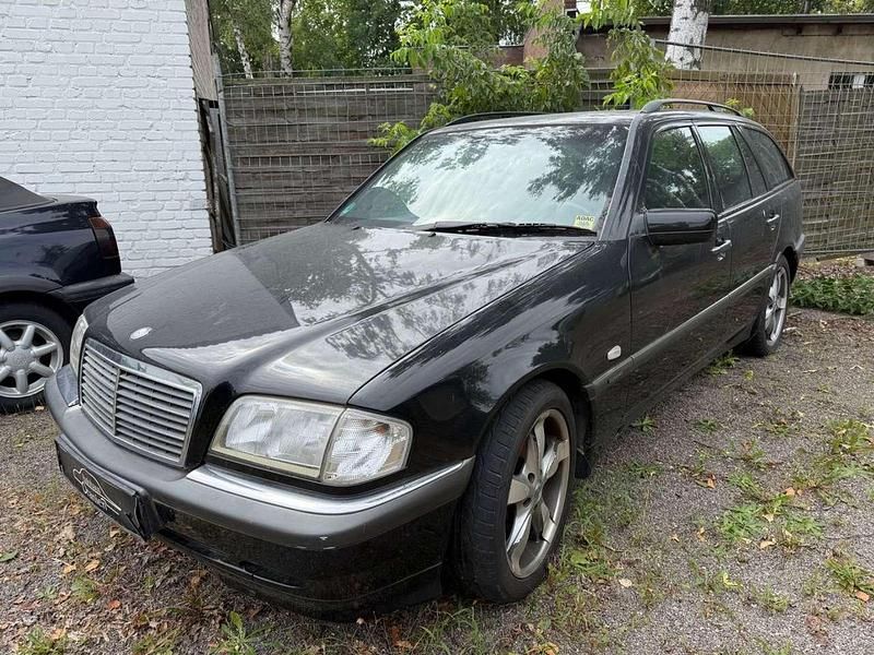 Schwarz Gebraucht 1997 Mercedes C200 Elegance Kombi | 990 € (Superpreis) - Bild 1/4