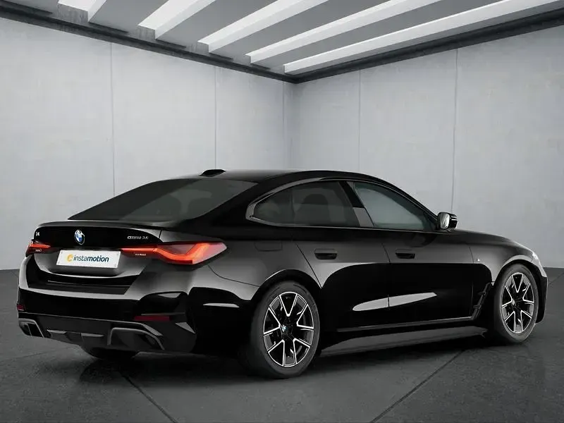 Neu BMW i4 210 kW (286 PS) 2026 Schwarz Limousine