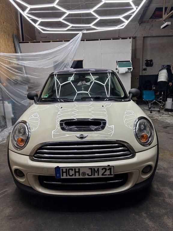 Gebraucht Mini Cooper 122 PS (89 kW) 2010 Weiß Kleinwagen