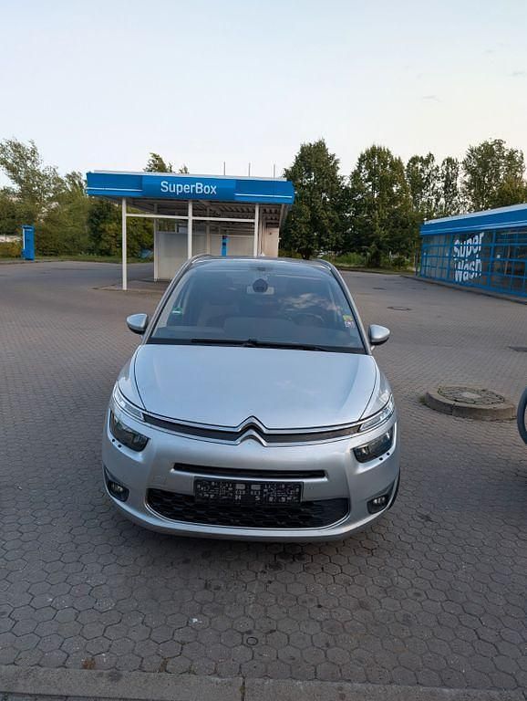 Grau Gebraucht 2014 Citroën Grand C4 Picasso Van / Kleinbus | 7.500 € (Etwas zu teuer) - Bild 1/4