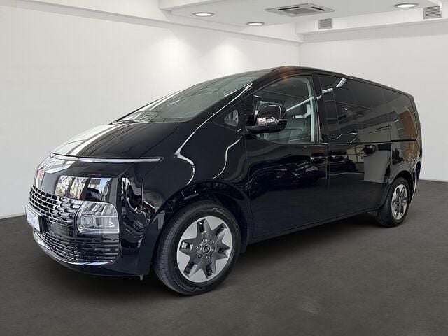 Używany Hyundai Staria Prime 224 KM (164 kW) 2026 Minivan