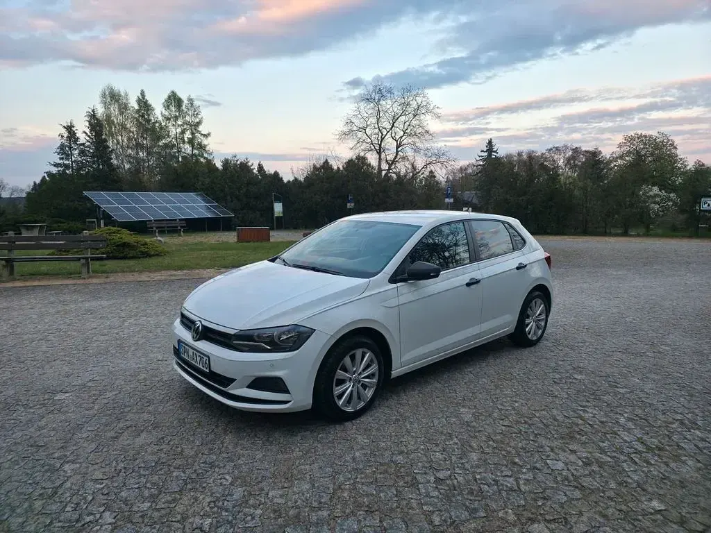 Gebraucht VW Polo 80 PS (58 kW) 2019 Weiß Kleinwagen