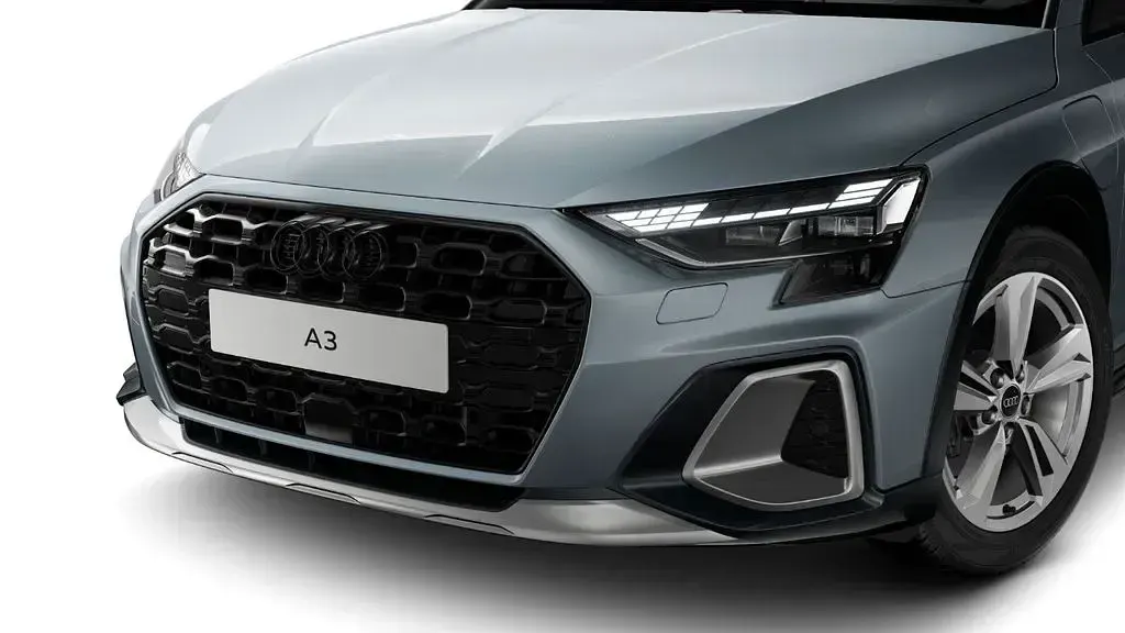 Używany Audi A3 e-tron Ambiente 204 KM (150 kW) 2025 Szary Hatchback