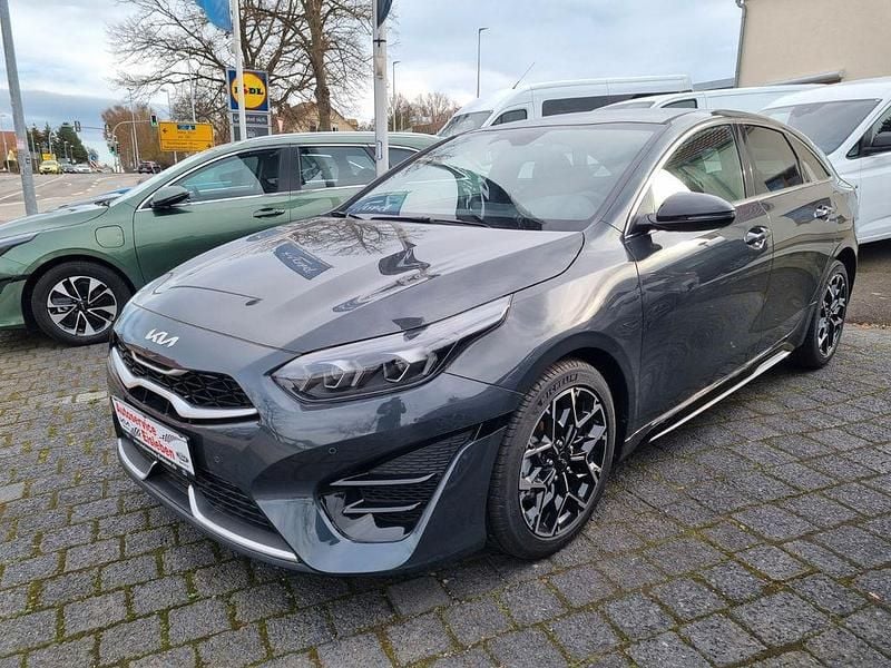 Neu Kia ProCeed GT-Line 140 PS (102 kW) 2025 Grau Kombi