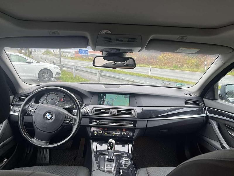 Gebraucht BMW 520 184 PS (135 kW) 2010 Grau Limousine
