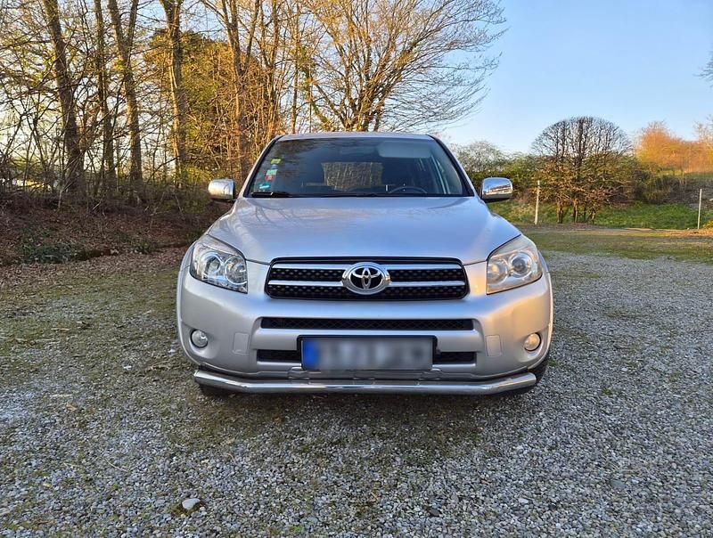 Gebraucht Toyota RAV4 136 PS (100 kW) 2008 Grau SUV
