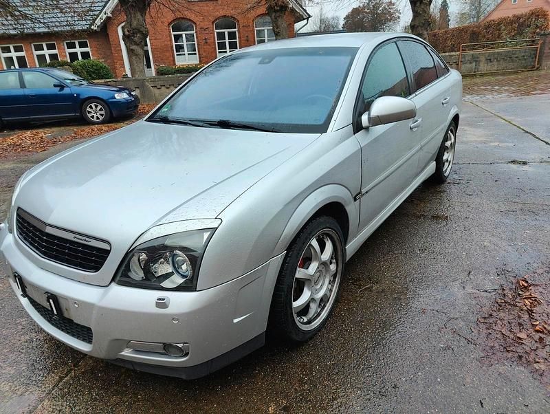 Silber Gebraucht 2004 Opel Vectra Coupé | 1.850 € (Fairer Preis) - Bild 1/4