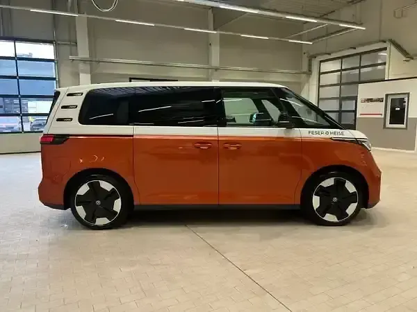 Gebraucht VW ID. Buzz 150 kW (204 PS) 2025 Candyweiß / energetic orange metallic Van / Kleinbus
