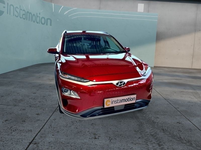 Rot Gebraucht 2021 Hyundai Kona Advantage SUV | 22.690 € - Bild 1/4