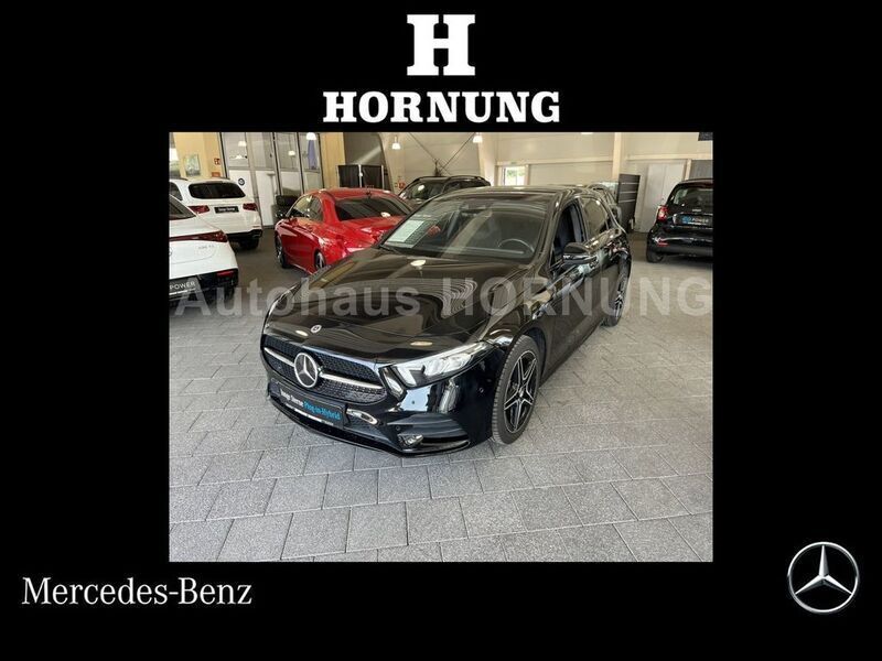 Schwarz Gebraucht 2020 Mercedes A250 AMG Limousine | 25.900 € (Fairer Preis) - Bild 1/4