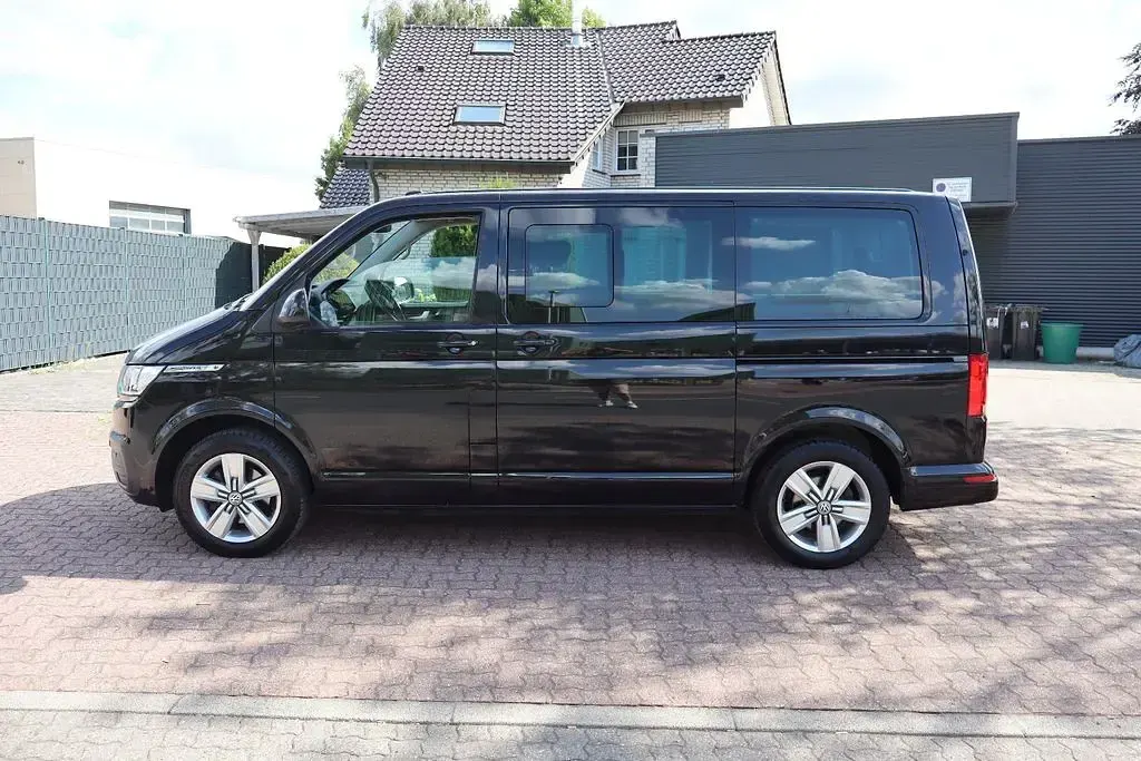 Gebraucht VW Multivan Comfortline 150 PS (110 kW) 2020 Schwarz Van / Kleinbus