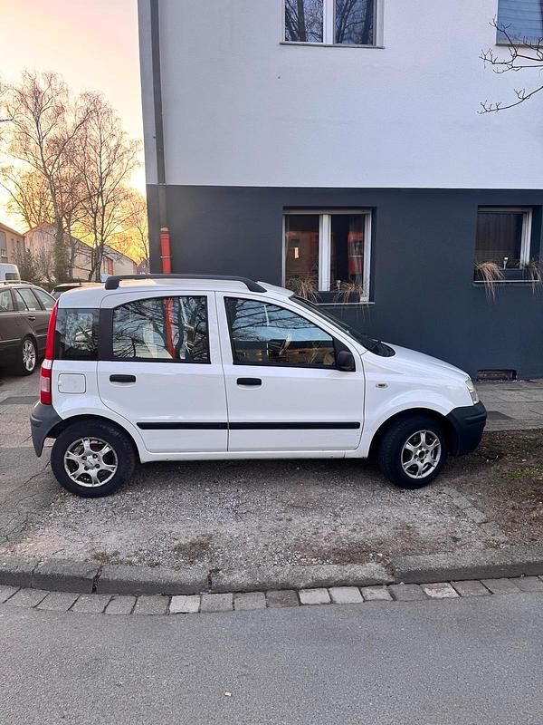 Gebraucht Fiat Panda 64 PS (47 kW) 2009 Weiß Kleinwagen