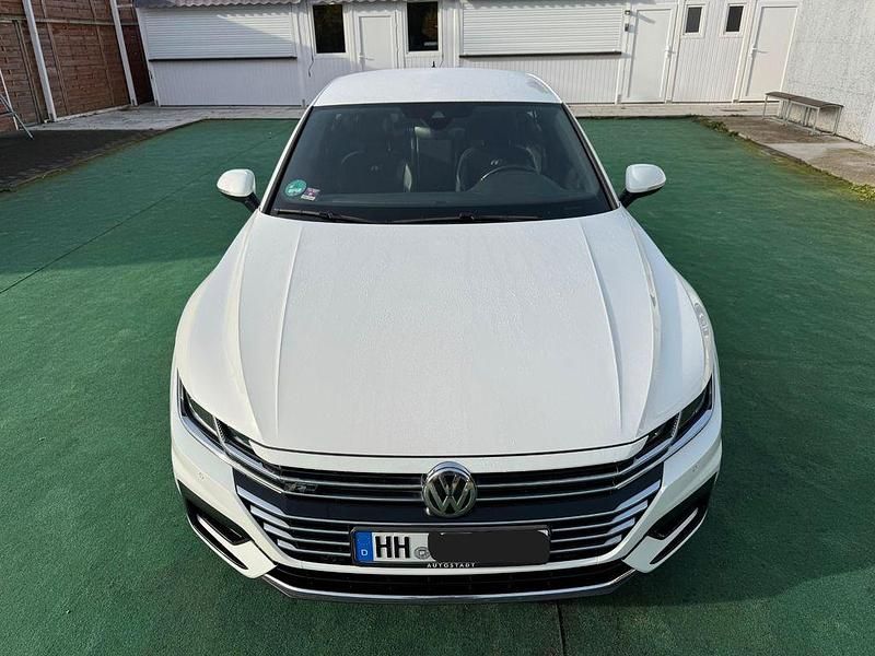 Weiß Gebraucht 2019 VW Arteon R-line Limousine | 19.000 € (Guter Preis) - Bild 1/4