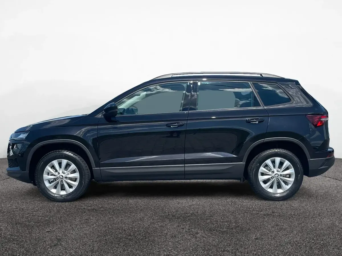 Neu Skoda Karoq Selection 150 PS (110 kW) 2026 Schwarzmagic perleffekt SUV