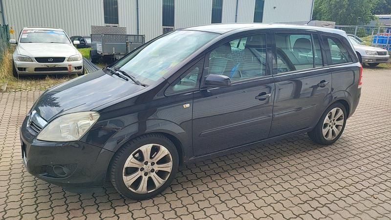 Schwarz Gebraucht 2009 Opel Zafira Van / Kleinbus | 2.995 € (Teuer) - Bild 1/4