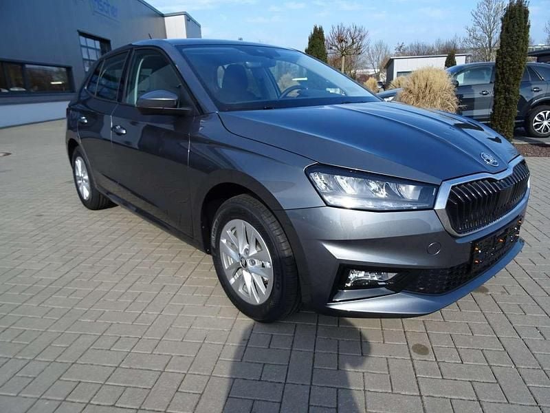 Neu Skoda Fabia Selection 80 PS (58 kW) 2026 Graphitegrau metallic Kleinwagen