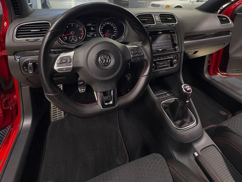 Gebraucht VW Golf Edition 235 PS (172 kW) 2011 Rot Coupé