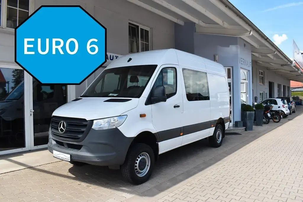 Gebraucht Mercedes Sprinter 163 PS (119 kW) 2021 Arktikweiss Van