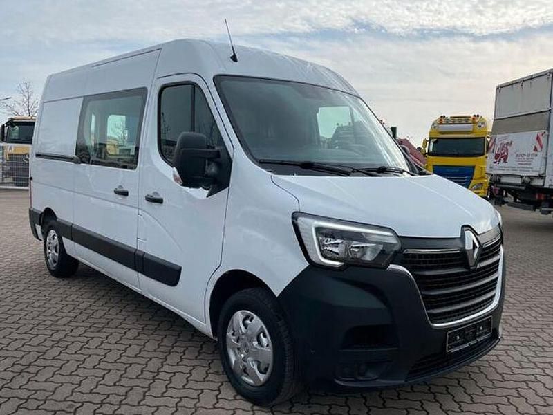 Second-hand Renault Master 180 CP (132 kW) 2022 Alb Monovolum