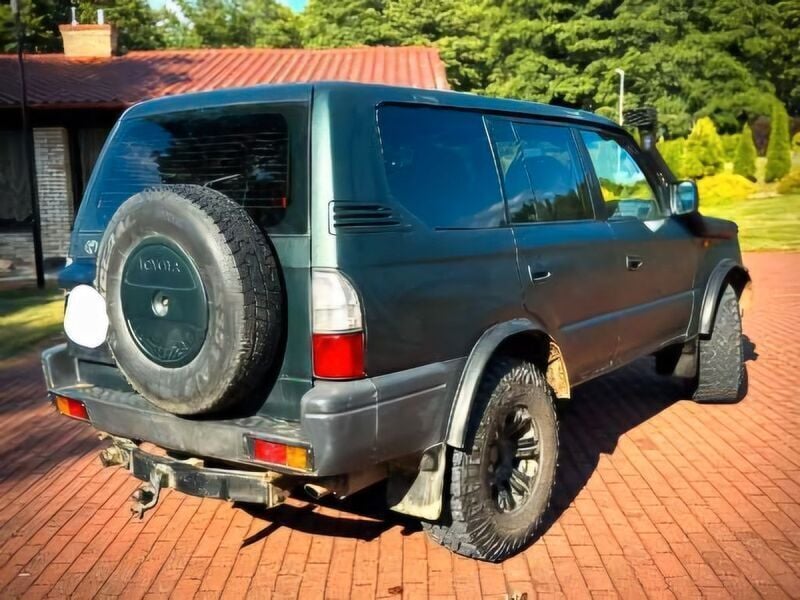 Grün Gebraucht 2001 Toyota Land Cruiser SUV | 7.500 € (Superpreis) - Bild 1/4