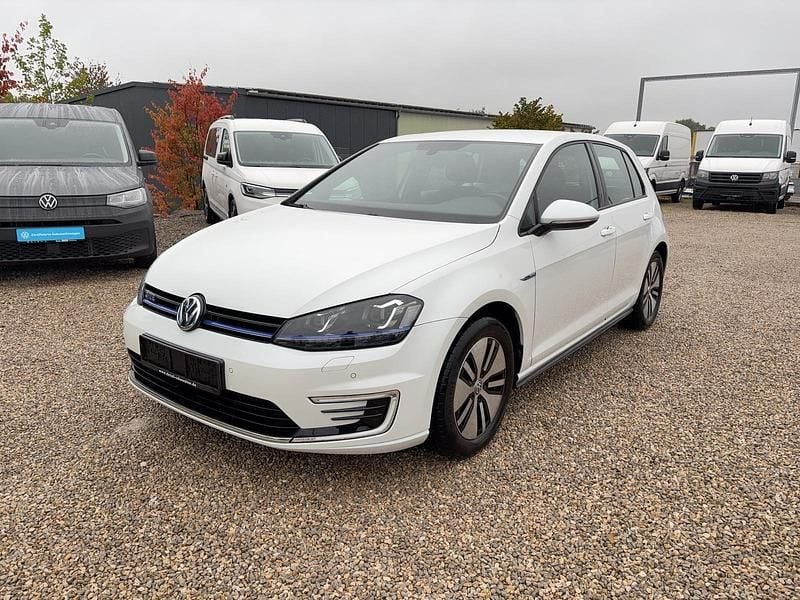 Gebraucht VW Golf VII GTE 204 PS (150 kW) 2014 Oryxweiß perlmutteffekt Limousine