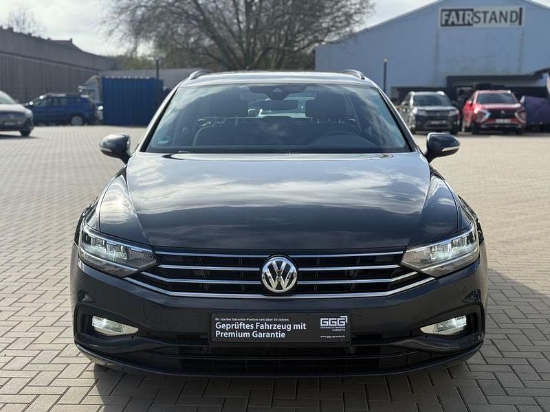 Gebraucht VW Passat Basis 150 PS (110 kW) 2020 Grau Kombi